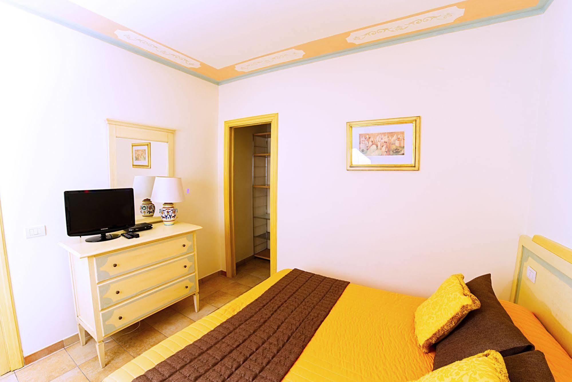 Residenze L'Uncinaia Holiday House Perugia Exterior photo